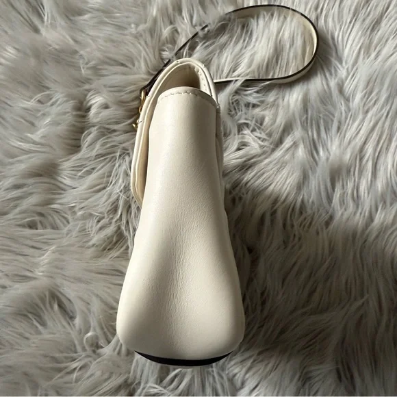 GUCCI Small Marmont Small Shoulder Bag - Picture 7 of 17